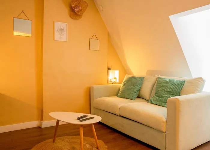 Petit Cocon Hyper Bien Place דירה קאין